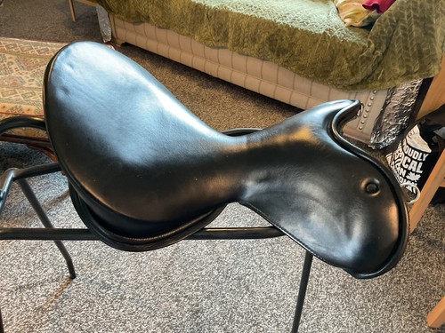 Wow saddle seat size - wow,