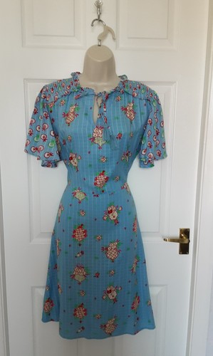 Next fit flare tea - &,