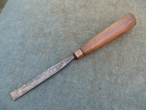 Carving gouge by henry - 1/2",