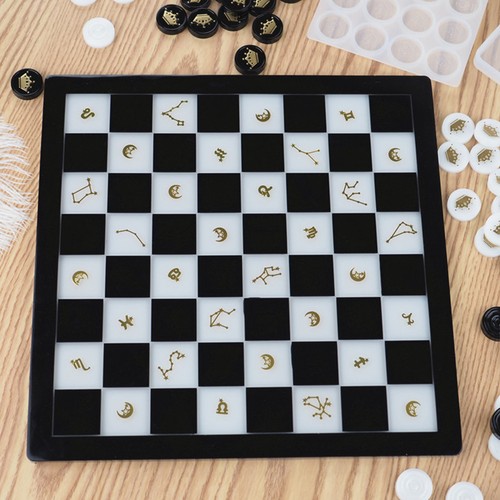 Practical chess mould - practical,