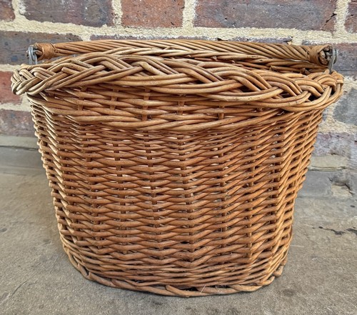 Preowned vintage cane - vintage, wicker