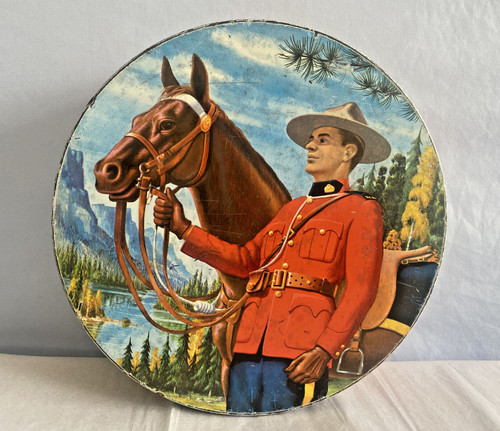 Cake biscuit tin - cake/biscuit, peek