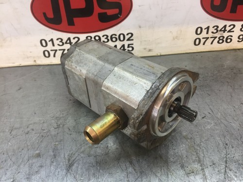 Sauer auxiliary hydraulic