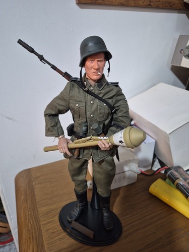 Scale ww2 german soldier - 1/6,