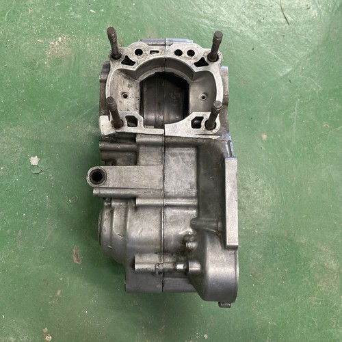 Kawasaki kx250 engine - kawasaki, cases
