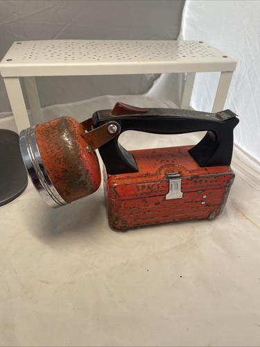 Vintage retro ever ready - ready, space