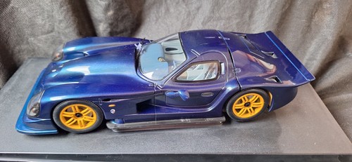 Autoart scale diecast - 1/18,
