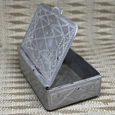 Antique trench art   snuff box