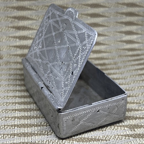 Antique trench art - snuff, box