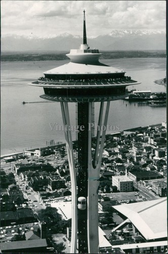 1964 seattle space needle - 1964,