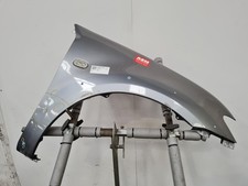 MITSUBISHI L200 WING FRONT