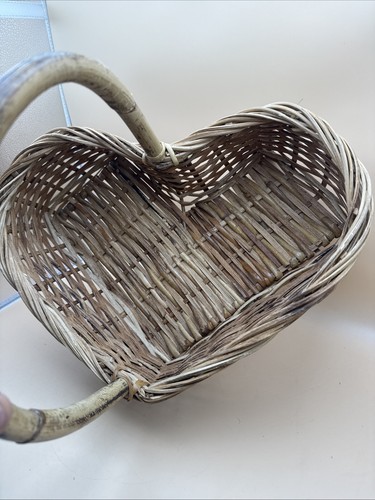 Valentines heart weaved - 12",