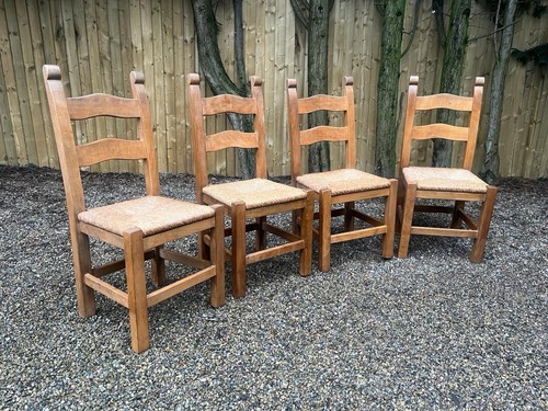 Traditional carved oak - traditional, ladder