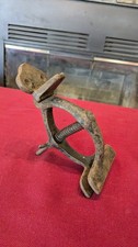 Vintage CAST IRON Table Top Bench Clamp Hand Saw Blade Sharpening Vise "M"