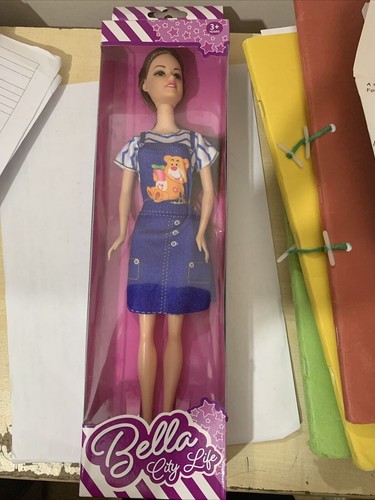 Bella city life doll - doll, plastic