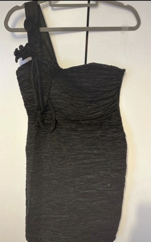 Sleeveless black dress - black,
