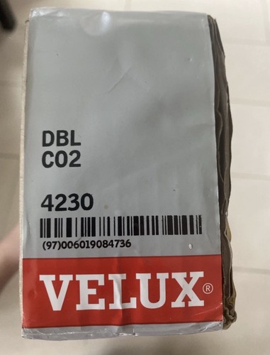Open box velux dbl c02 - open,