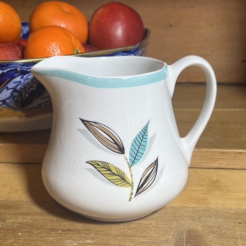 Retro leaf pattern - retro,