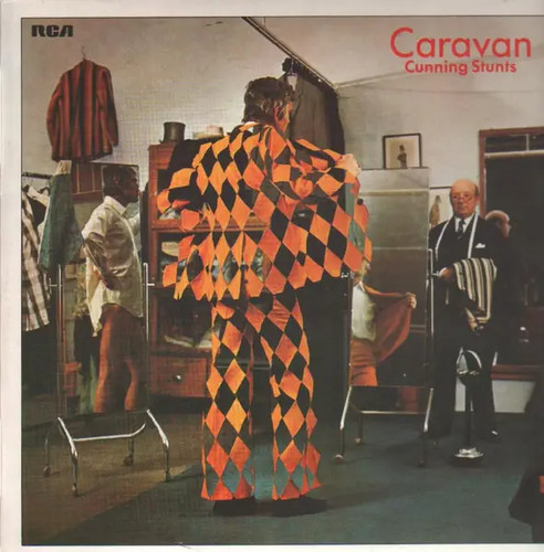 Caravan cunning stunts btm - stunts,