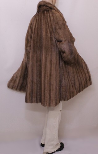Real mink fur - mink, saga