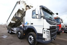 2015 VOLVO FM 8X4 TIPPER TRUCK