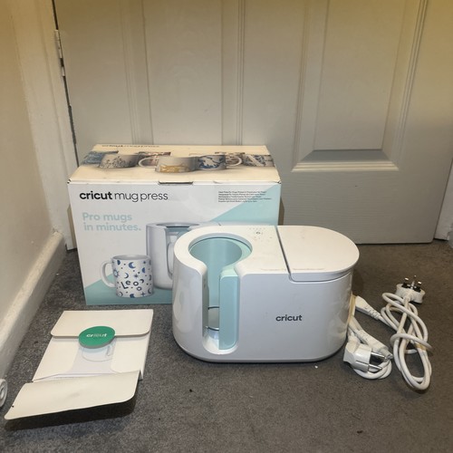 Cricut mug press white diy - cricut,