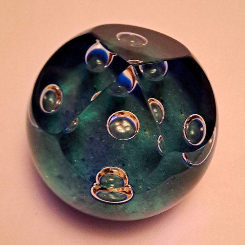Caithness paperweight chorale - paperweight,