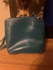 Vera Pelle  Italian Leather