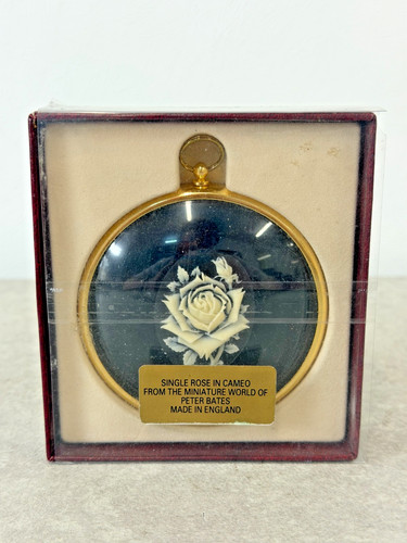 Single rose cameo miniature - single,