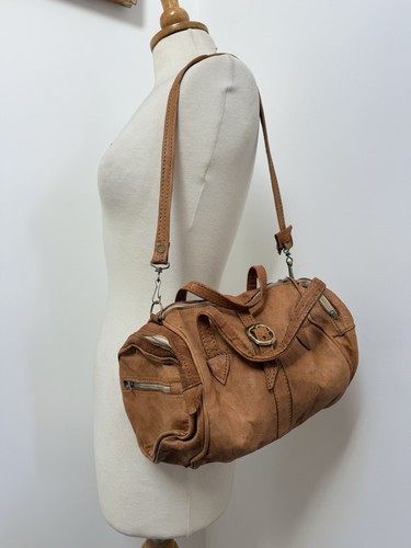 Vtg tan soft leather - vtg, shoulder