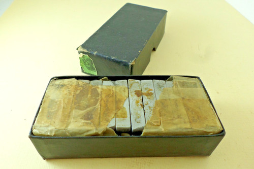 Box boxed unused - of,