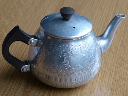Vintage swan brand aluminium - brand,