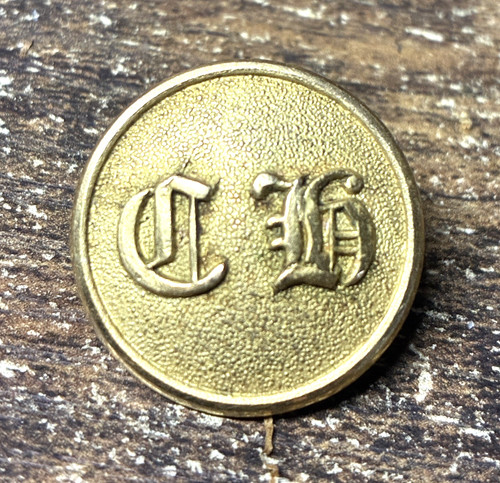 Large brass gilt hunt button - hunt,