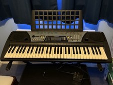 Yamaha PSR-175 Electronic Keyboard WITH SEAT AND STAND perfect Xmas present