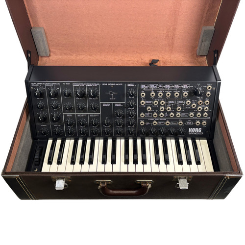 Korg 2220 - (cased), £2220
