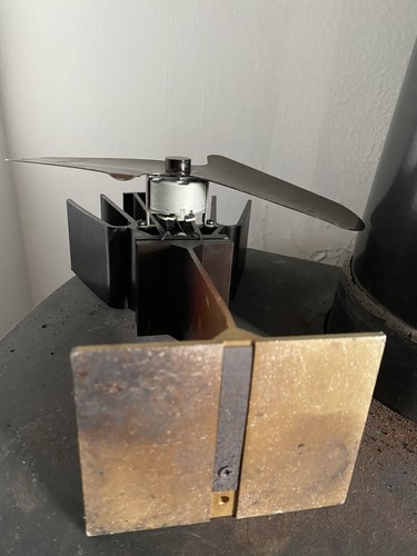 Heat powered stove fan - powered,
