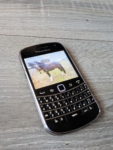 Blackberry bold 9900 - bold, black