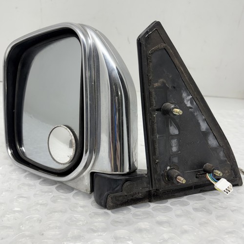 Door mirror front - door,