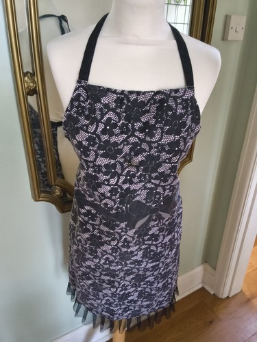 Black and pink apron pinny - pink,