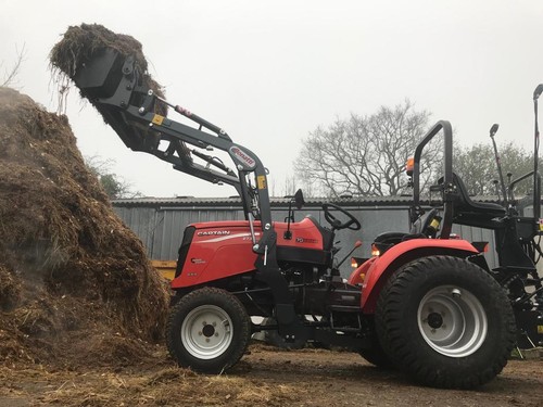 Loader compact tractor - loader,
