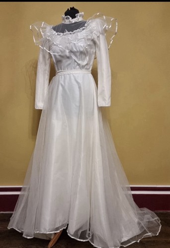 Ivory ballerina wedding - ivory,