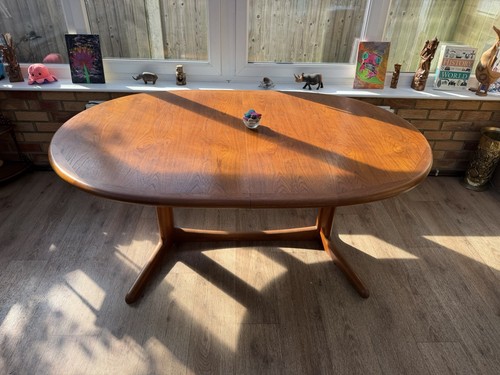 Vintage extendable danish - vintage, teak