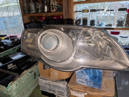 Volkswagen passat s front - o/s,