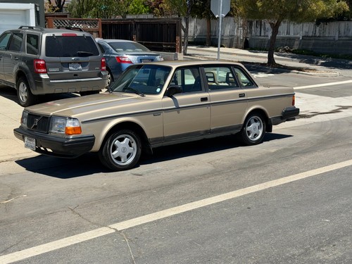 1992 volvo 240 base - volvo,