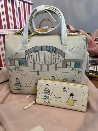 Radley signature picture bag - radley,