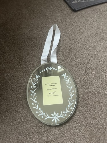Laura ashley etched - ashley,