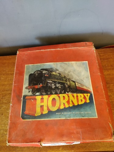 Vintage hornby gauge train - o,