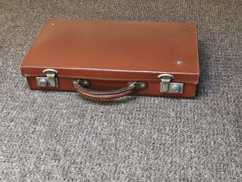 Small leather suitcase - small,