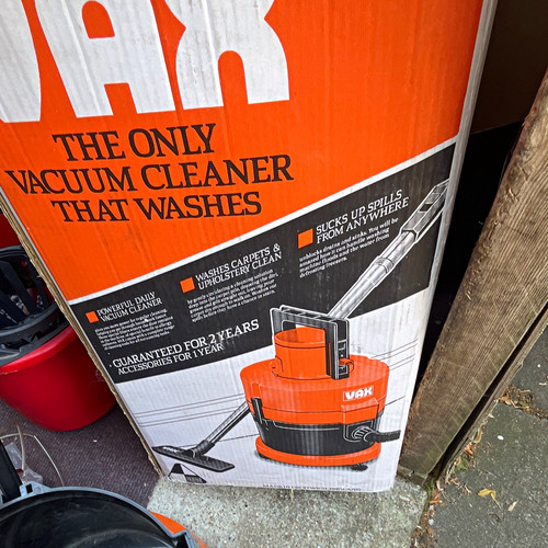 Vax bagged corded cylinder - bagged,