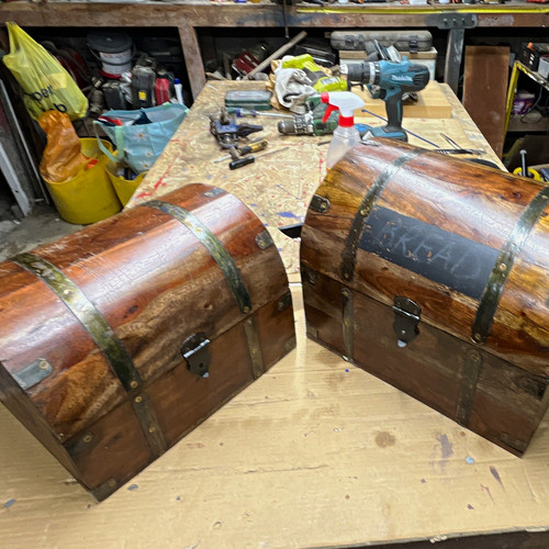 Wooden dome top trunk - wooden,